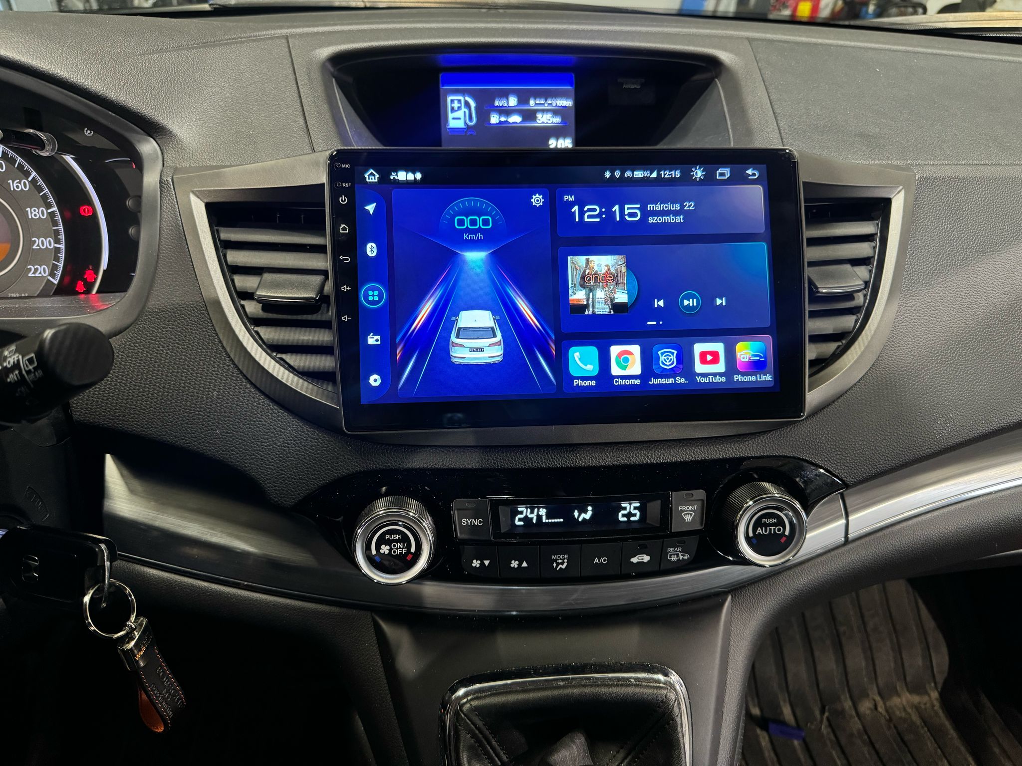Honda CR-V 4 factory radio - before