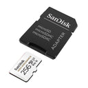 SanDisk High Endurance 256 GB microSDXC kártya fekete SD adapterrel, fehér háttéren