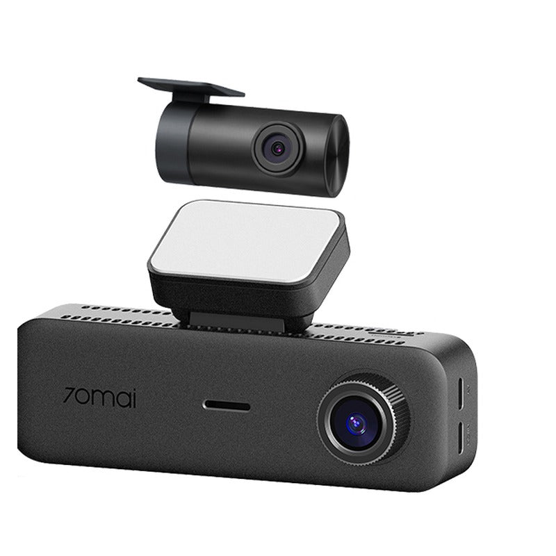 70mai 4K T800E elölnézet: 4K frontkamera lencséje, ragasztós tartótalp és RC21 hátsó kamera