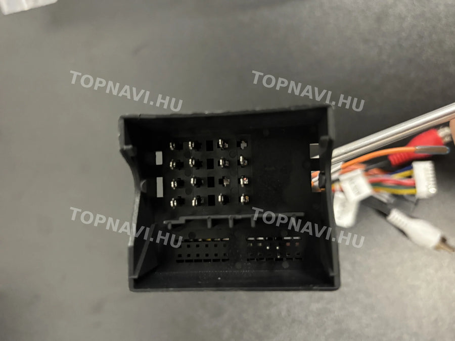 Suzuki Ignis 7″ Grey Android Head Unit with Touchscreen - Csatlakozó