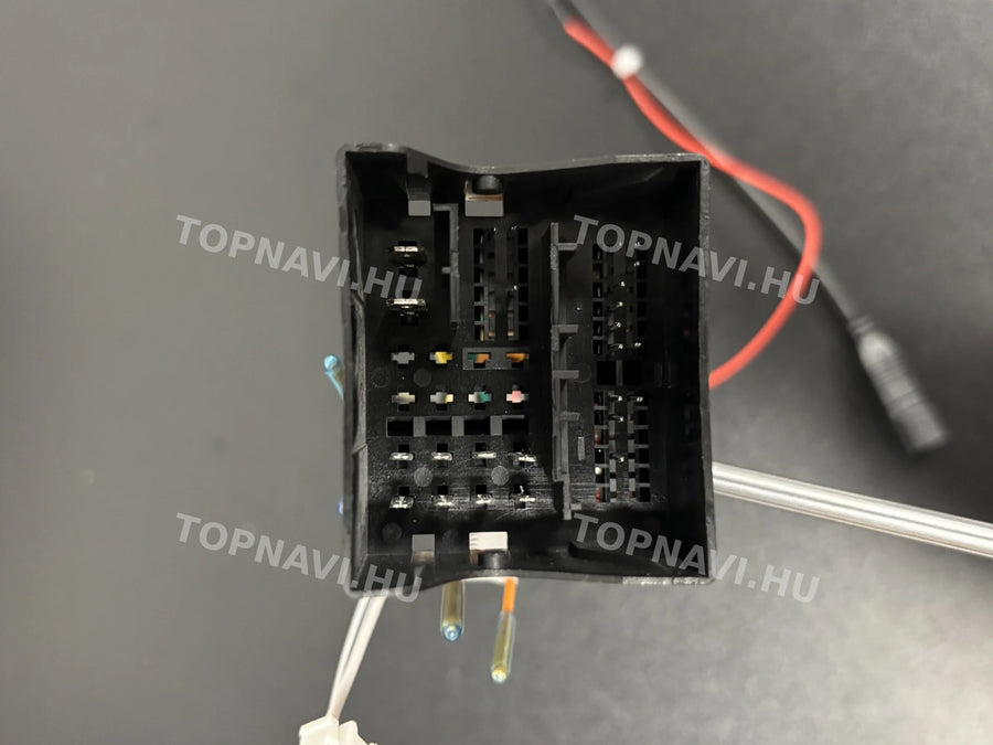 Volkswagen Passat B8 2015-2018 10.1" Android multimedia car radio touchscreen head unit - Csatlakozó