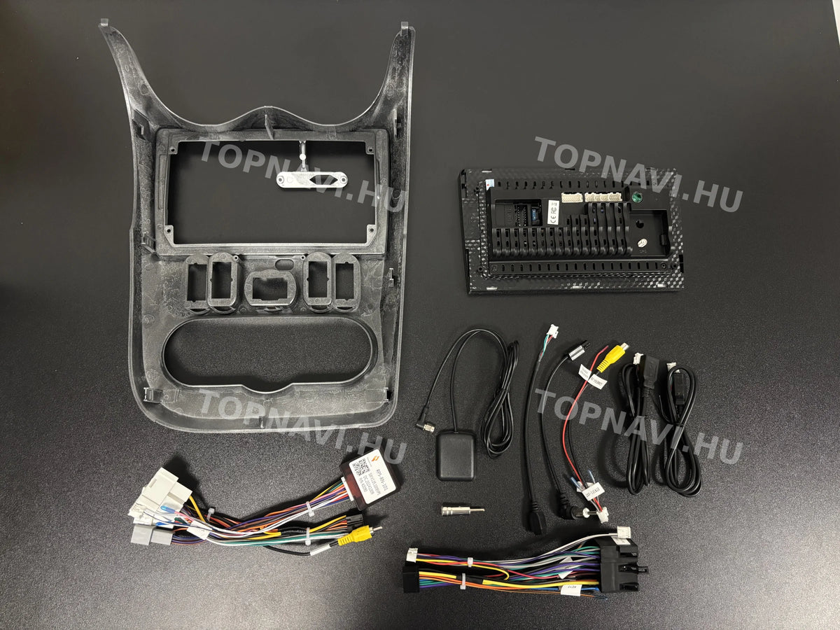 Dacia Logan, Sandero 2009-2015 9" Android Multimedia Head Unit - Hátulja
