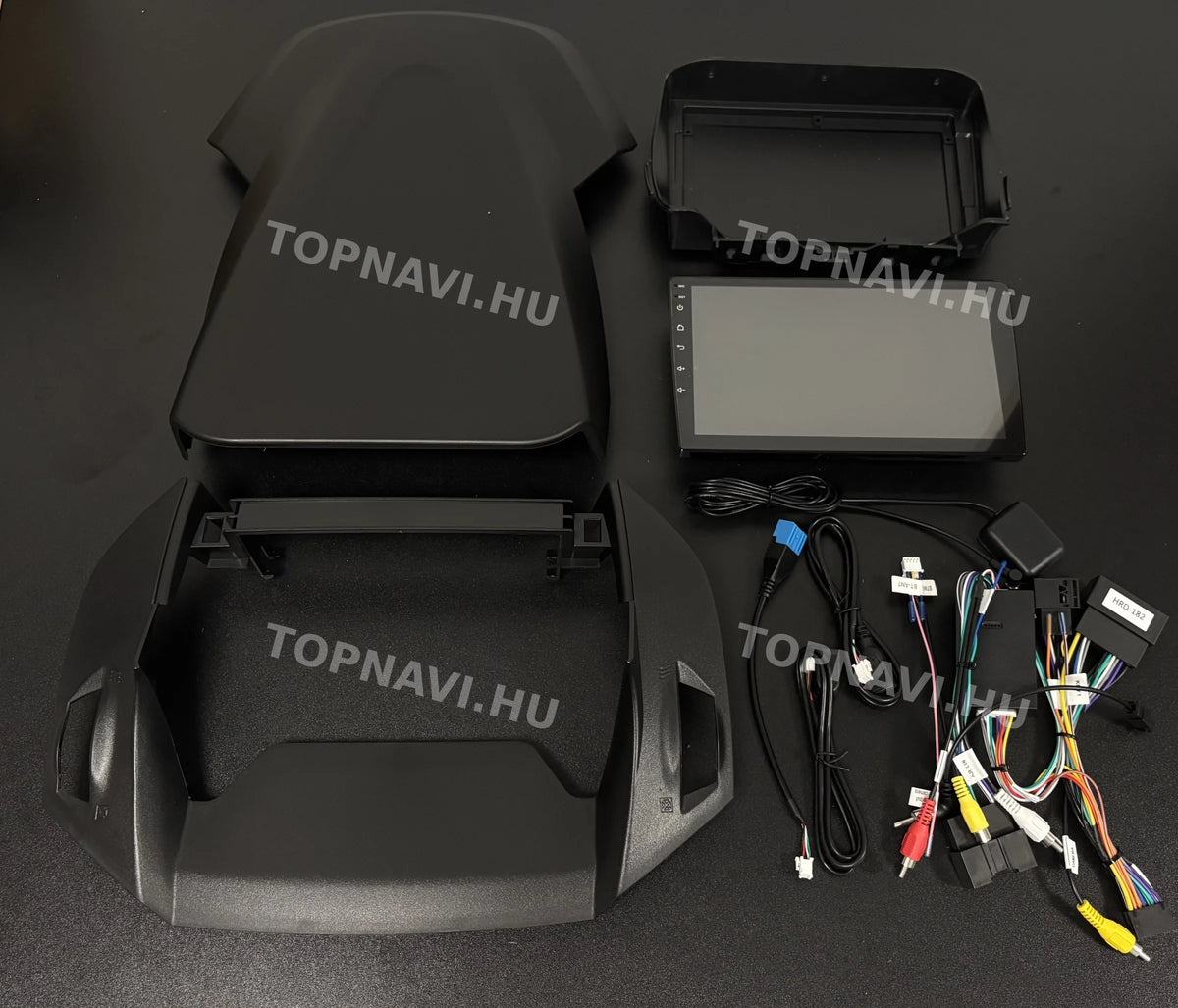 Ford Kuga 2. 2012- 2019, C-Max 2. 2010- 2019 9" Android Multimedia Head Unit - Eleje