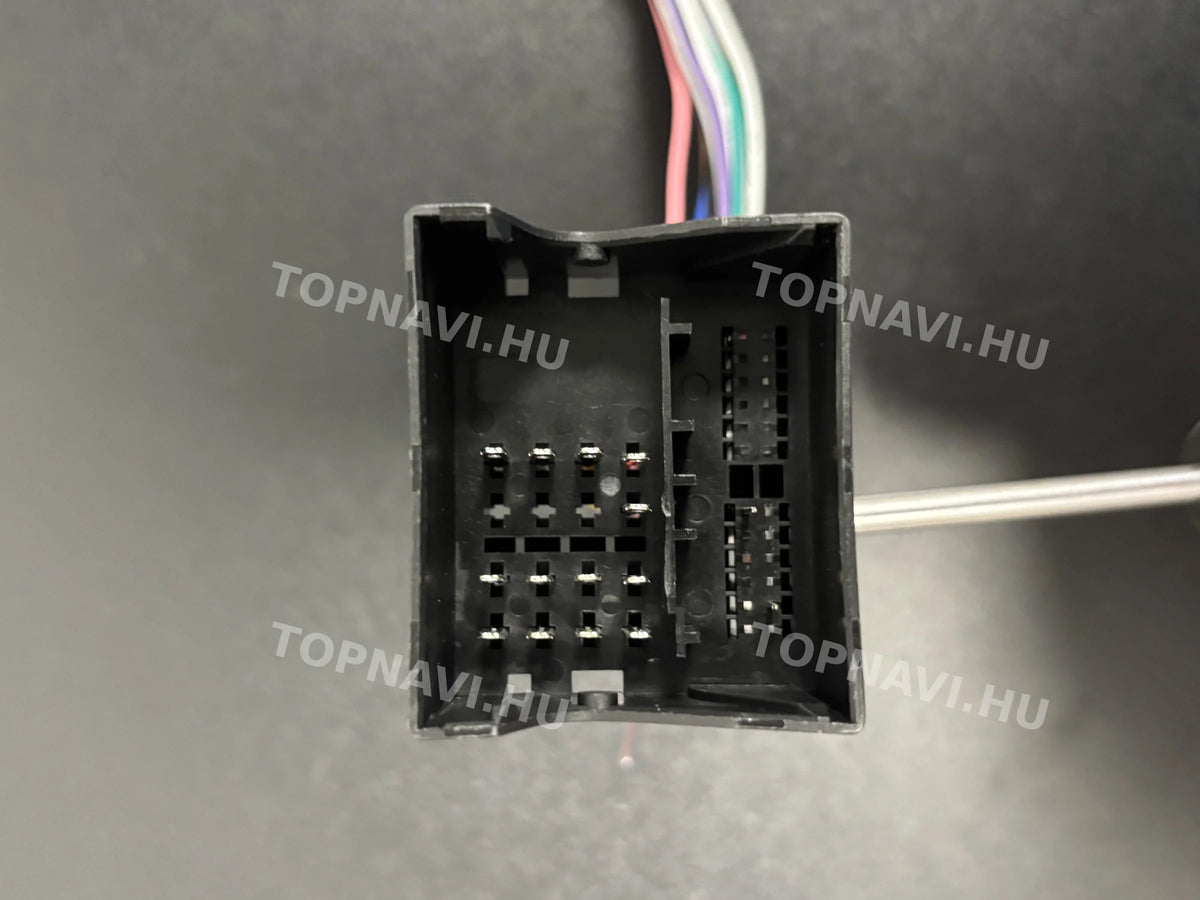Ford Focus Mk2 2004- 2010 Black 9" Android Multimedia Head Unit - Csatlakozó