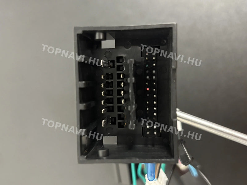 Chevrolet Aveo 2011-2015 9" Android Multimedia Head Unit - csatlakozó
