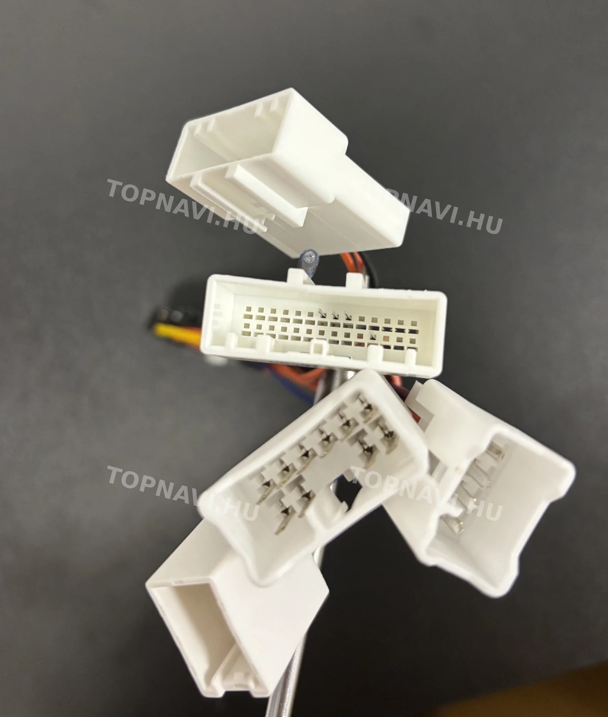 Toyota Auris 2006-2012 9" Android Multimedia head unit - Csatlakozó