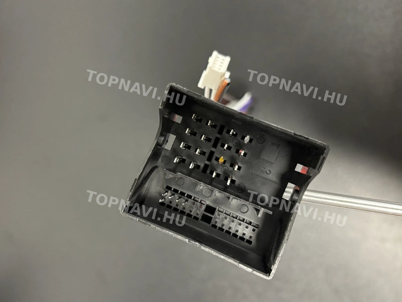 Skoda Octavia 2, A5 2004- 2013 10.1" Android Multimedia head unit - csatlakozó