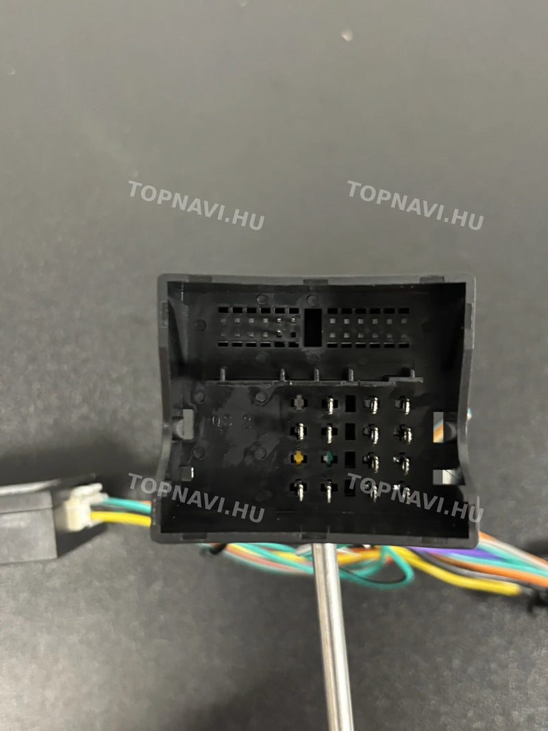 BMW E81 E82 E87 E88 2004–2011 9" Android multimedia car radio touch screen head unit - csatlakozó