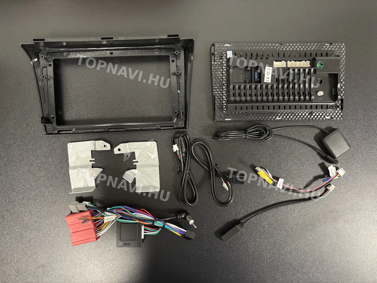 Mazda 3 2002- 2009 9" Android Multimedia Head Unit - Hátulja