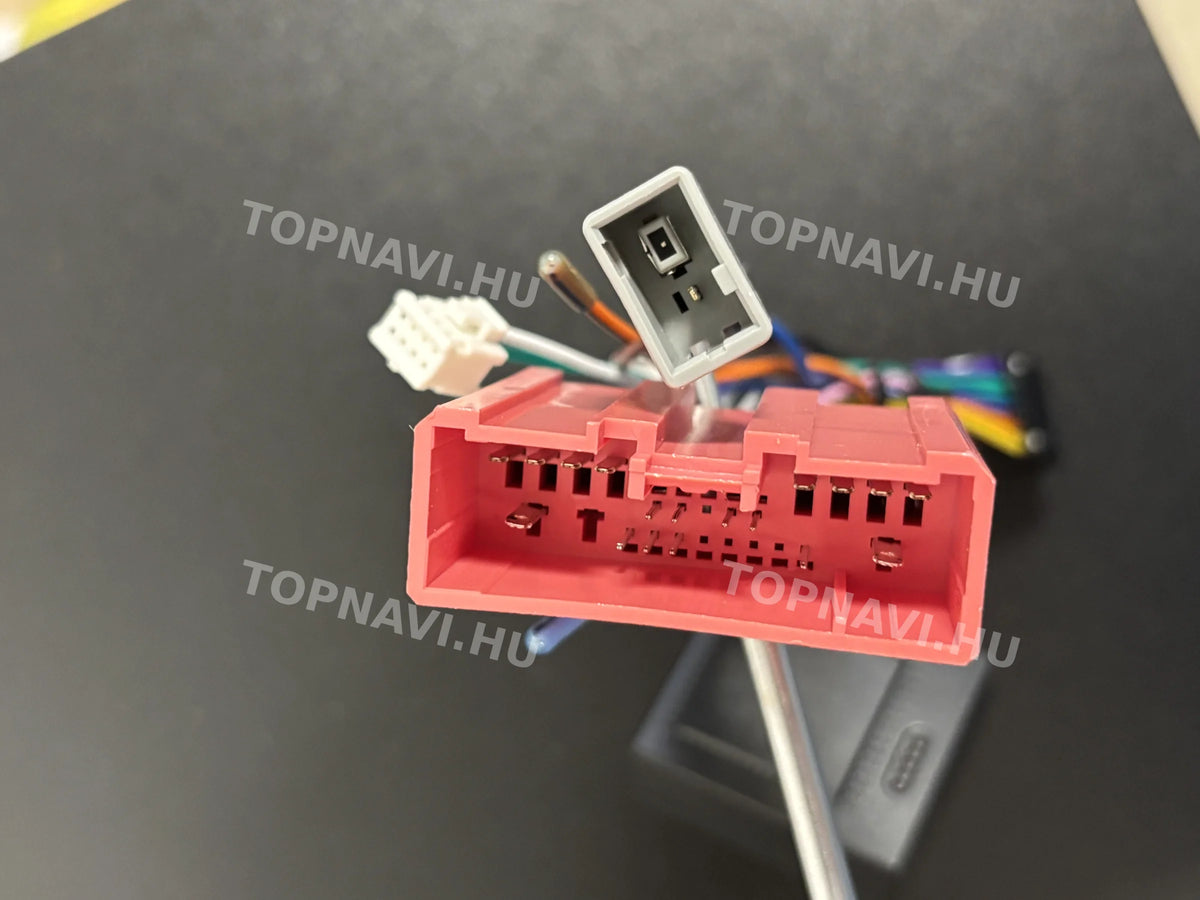 Mazda 3 2002- 2009 9" Android Multimedia Head Unit - Csatlakozó