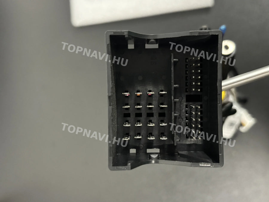 Mercedes-Benz W205 C-Class / X253 GLC / W446 V-Class 10.25" Android multimedia car radio head unit - Csatlakozó