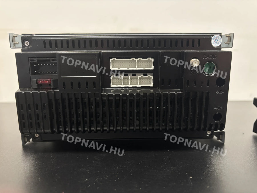 Ford Focus, Fiesta, Mondeo, C-Max, S-Max, Fusion, Transit, Kuga, Galaxy 7" Black Android multimedia car radio head unit - Hátulja