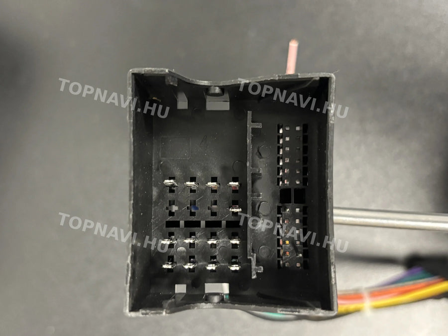 Ford Focus, Fiesta, Mondeo, C-Max, S-Max, Fusion, Transit, Kuga, Galaxy 7" Silver Android multimedia car radio head unit - Csatlakozó
