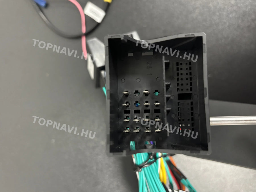 Mercedes-Benz ML W164, GL X164 9" Android multimedia car radio touchscreen head unit - Csatlakozó