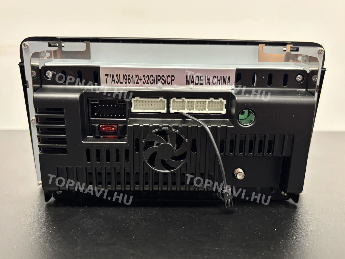 Audi A3 8P 2003–2012 7" Android multimedia car radio touch screen head unit (right button) - Hátulja