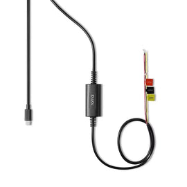 70mai UP03 hardwire kit termékfotó felülről: Type-C dugó, fekete átalakító modul és a három címkézett bekötővezeték (VCC+, GND-, ACC)