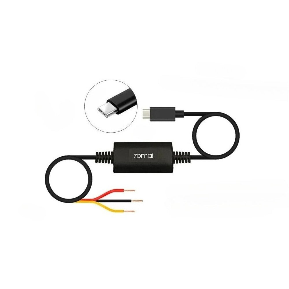 70mai UP03 hardwire kit Type-C csatlakozójának közeli nagyítása a modul és a vezetékek mellett